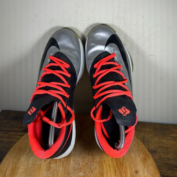 Athletic_Shoes